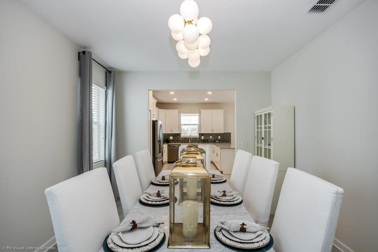 Contemporary W Private Pool& Hébergement de vacances *
