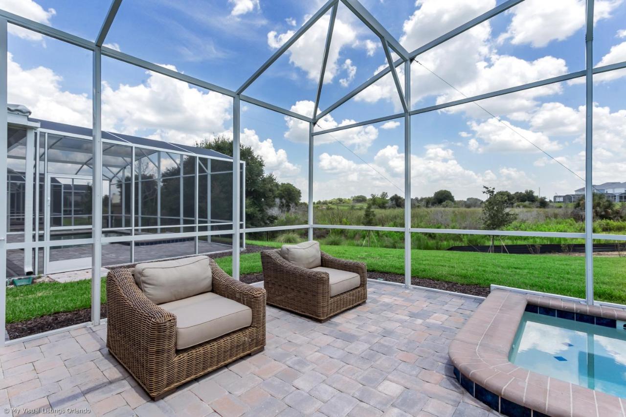 Contemporary W Private Pool& Hébergement de vacances *